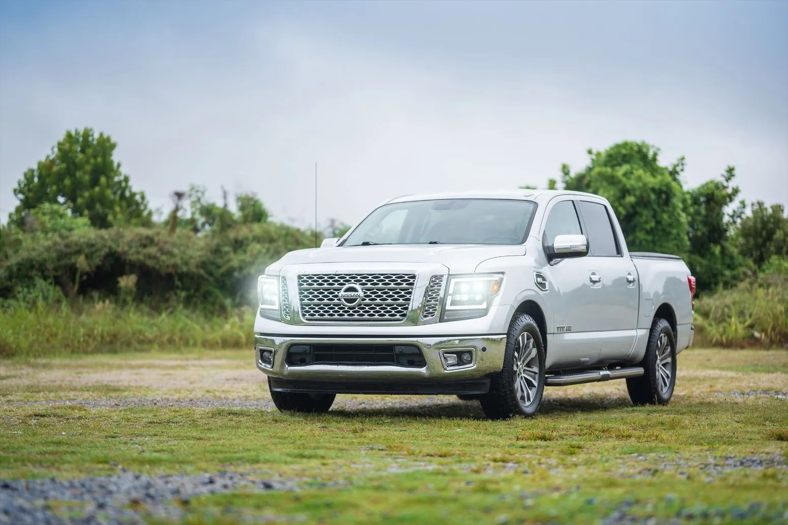 Nissan Titan (2016 ): XB LED Headlights: